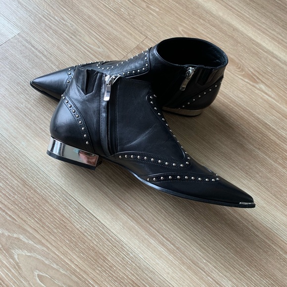 Barbara Bui Paris 10M(40) pointed toe studded boot - Picture 5 of 10